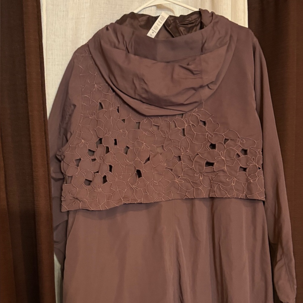 Lululemon Mauve coat